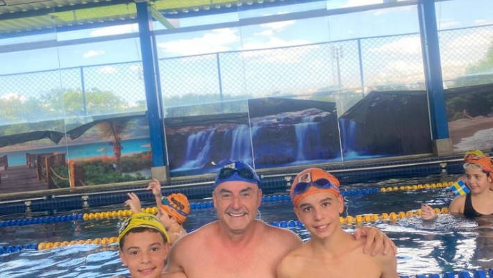 NATAÇÃO INFANTIL COM OS PAIS – AABB