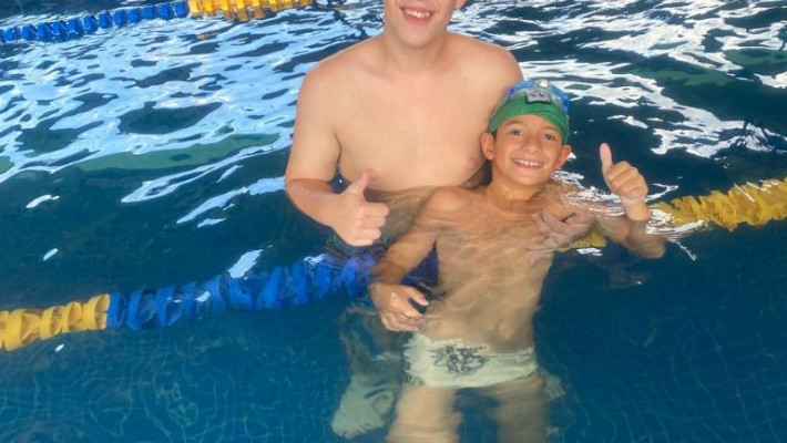 NATAÇÃO INFANTIL COM OS PAIS – AABB