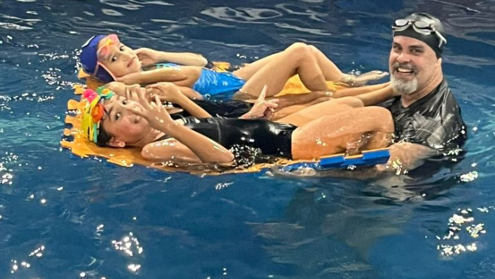 NATAÇÃO INFANTIL COM OS PAIS – AABB