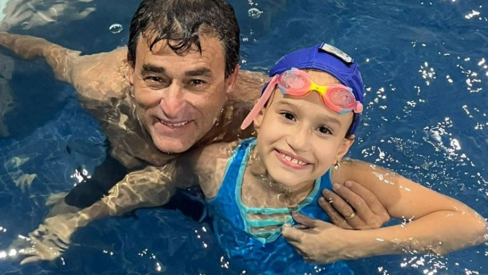 NATAÇÃO INFANTIL COM OS PAIS – AABB