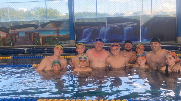 NATAÇÃO INFANTIL COM OS PAIS – AABB