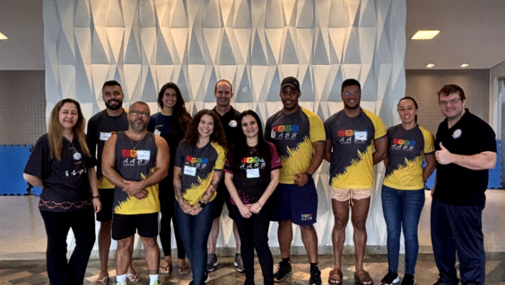 TREINAMENTO NATAÇÃO – PROFESSORES AABB