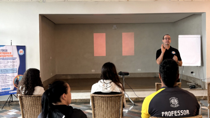 TREINAMENTO NATAÇÃO – PROFESSORES AABB