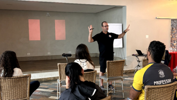 TREINAMENTO NATAÇÃO – PROFESSORES AABB