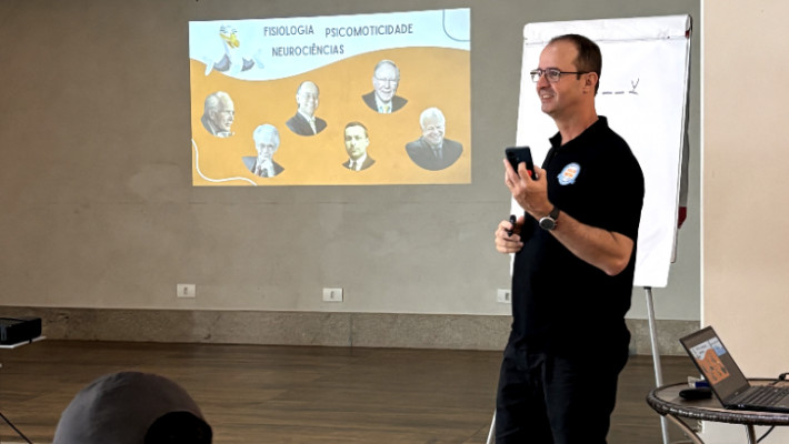 TREINAMENTO NATAÇÃO – PROFESSORES AABB