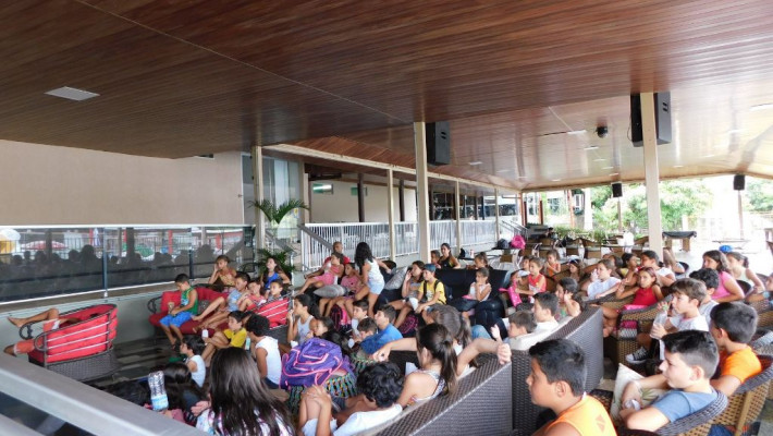 COLÔNIA DE FÉRIAS NA AABB