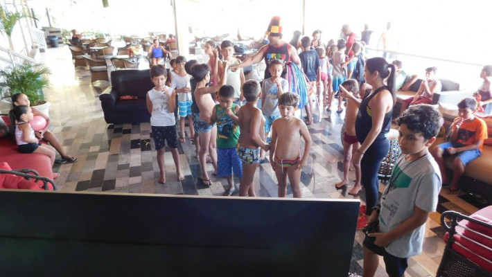 COLÔNIA DE FÉRIAS NA AABB