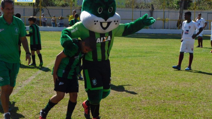 Festa dos bancários e inauguração Escolinha do América