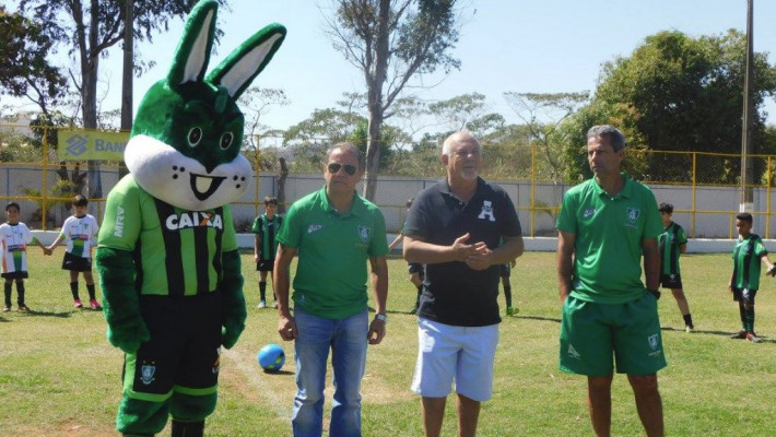 Festa dos bancários e inauguração Escolinha do América