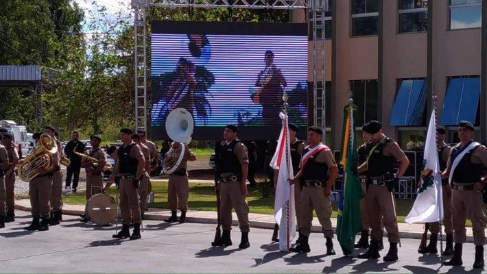 Homenagem da Polícia Militar de MG ao presidente Marcone Valadares