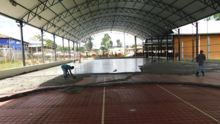 REFORMA DA QUADRA PRINCIPAL