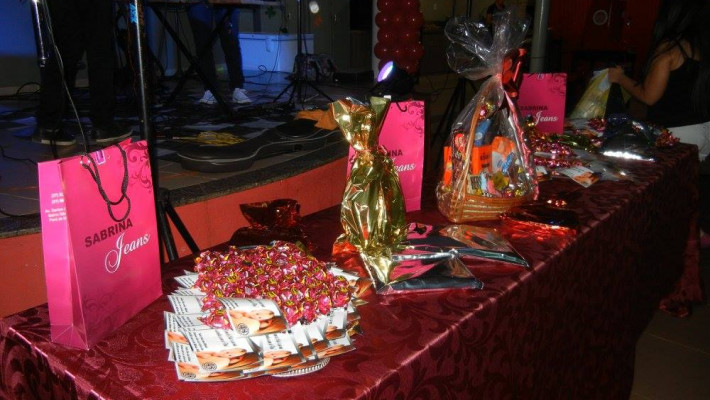 COMEMORAÇÃO DIA DAS MÃES