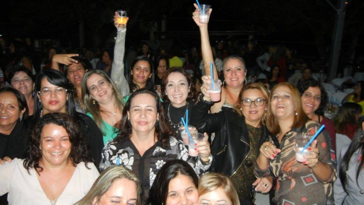 COMEMORAÇÃO DIA DAS MÃES