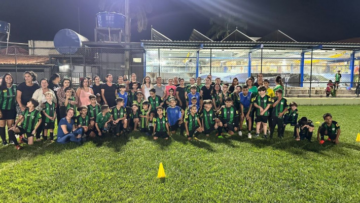 COMEMORAÇÃO DIA DAS MÃES – ESCOLINHA DO AMÉRICA