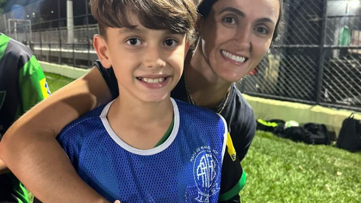 COMEMORAÇÃO DIA DAS MÃES – ESCOLINHA DO AMÉRICA