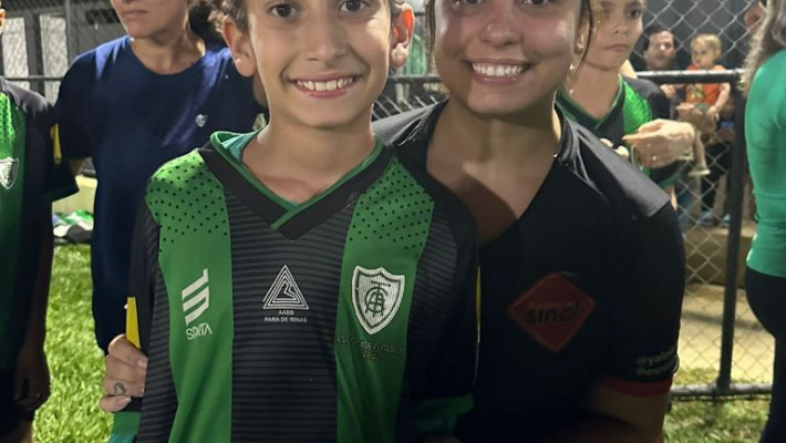 COMEMORAÇÃO DIA DAS MÃES – ESCOLINHA DO AMÉRICA