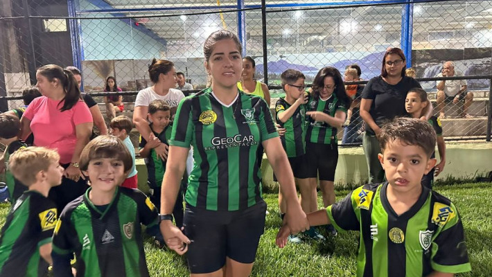 COMEMORAÇÃO DIA DAS MÃES – ESCOLINHA DO AMÉRICA