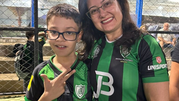 COMEMORAÇÃO DIA DAS MÃES – ESCOLINHA DO AMÉRICA