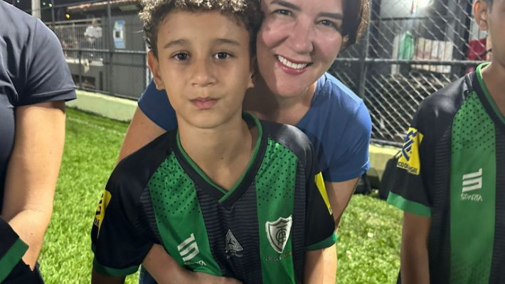 COMEMORAÇÃO DIA DAS MÃES – ESCOLINHA DO AMÉRICA