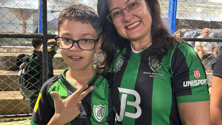 COMEMORAÇÃO DIA DAS MÃES – ESCOLINHA DO AMÉRICA