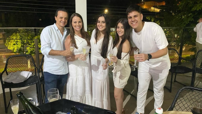 REVEILLON AABB