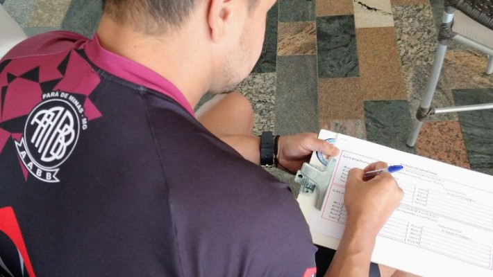 TREINAMENTO DE NATAÇÃO PARA PROFESSORES