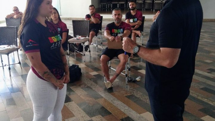 TREINAMENTO DE NATAÇÃO PARA PROFESSORES