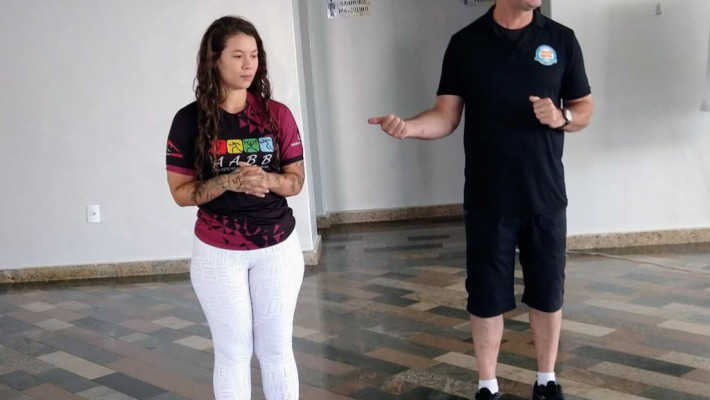 TREINAMENTO DE NATAÇÃO PARA PROFESSORES