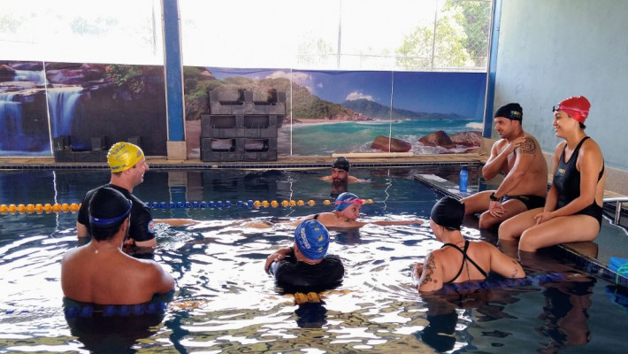 TREINAMENTO DE NATAÇÃO PARA PROFESSORES