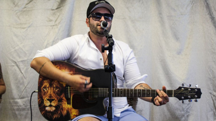 Karaokê Premiado abre Projeto Verão da AABB