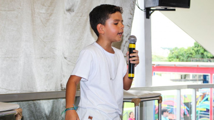 Karaokê Premiado abre Projeto Verão da AABB