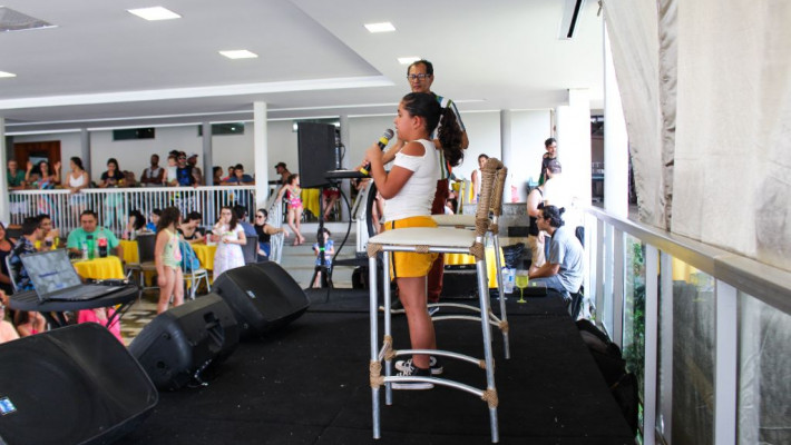 Karaokê Premiado abre Projeto Verão da AABB