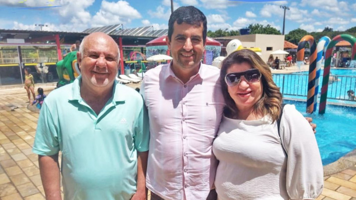 CONFRATERNIZAÇÃO DOS SÓCIOS e INAUGURAÇÃO DO NOVO PALCO NA ÁREA DA PISCINA